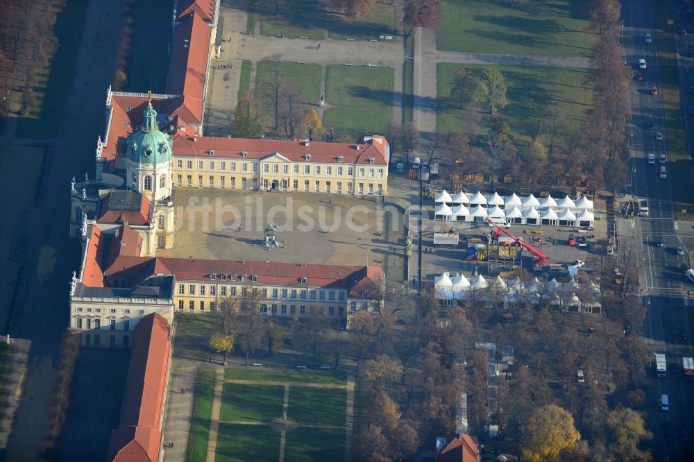 Berlin aus der Vogelperspektive: Schloß Charlottenburg in Berlin