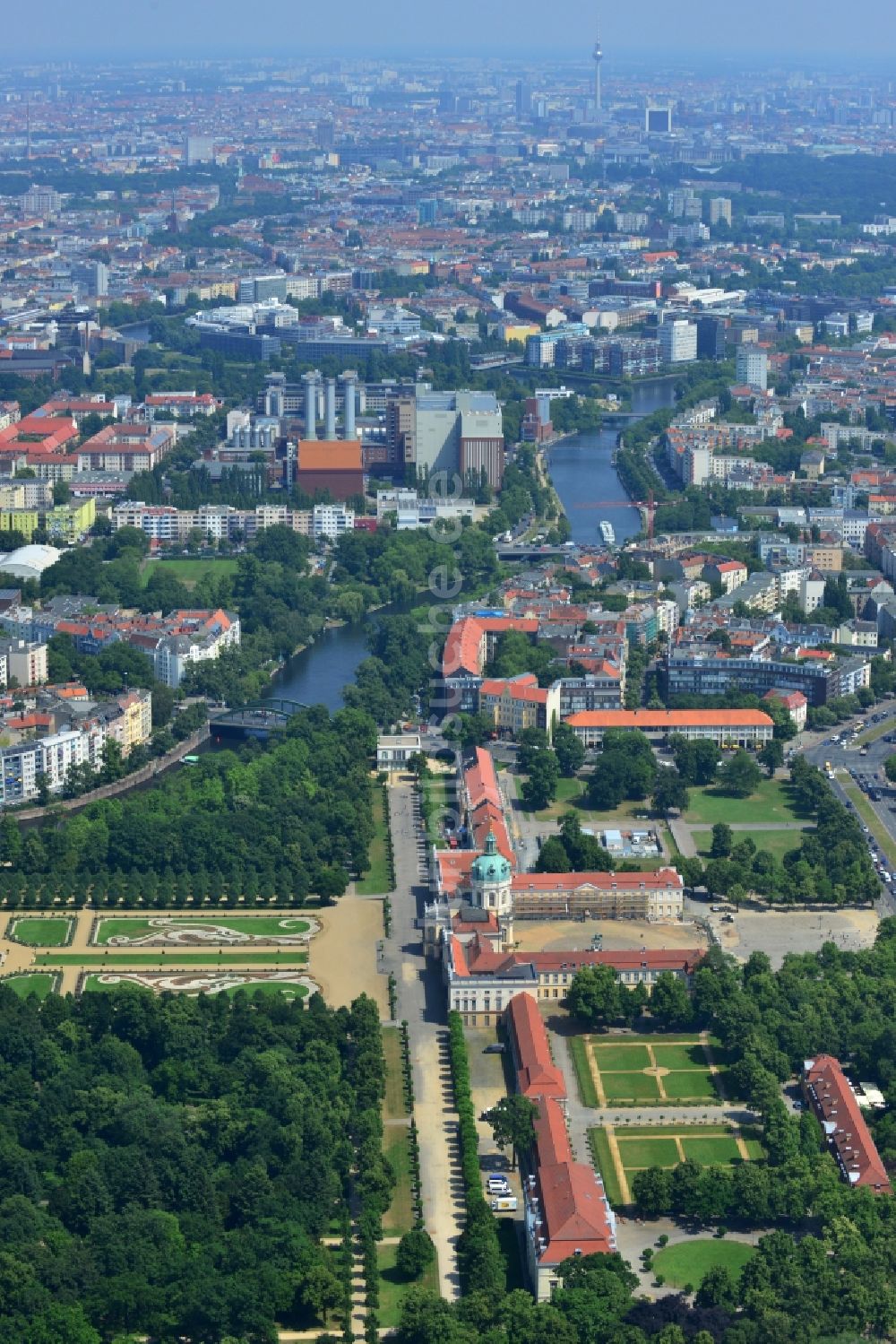 Berlin aus der Vogelperspektive: Schloß Charlottenburg in Berlin