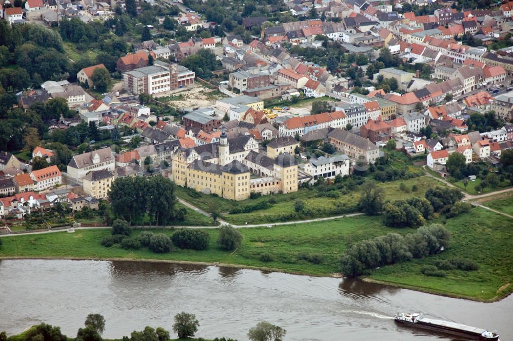 Coswig von oben - Schloss Coswig in Sachsen-Anhalt