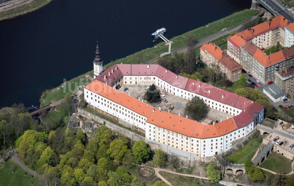 Luftbild Tetschen-Bodenbach, Decin - Schloss Decin im vormaligen Tetschen-Bodenbach in der Tschechischen Republik