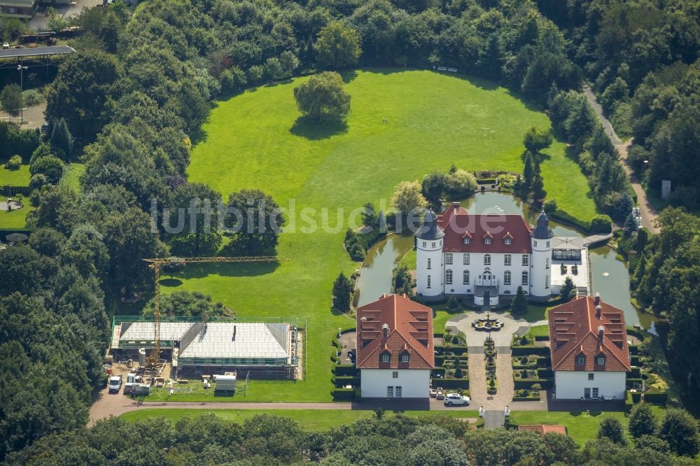 Kamp-Lintfort aus der Vogelperspektive: Schloss Dieprahm in Kamp-Lintfort im Bundesland Nordrhein-Westfalen