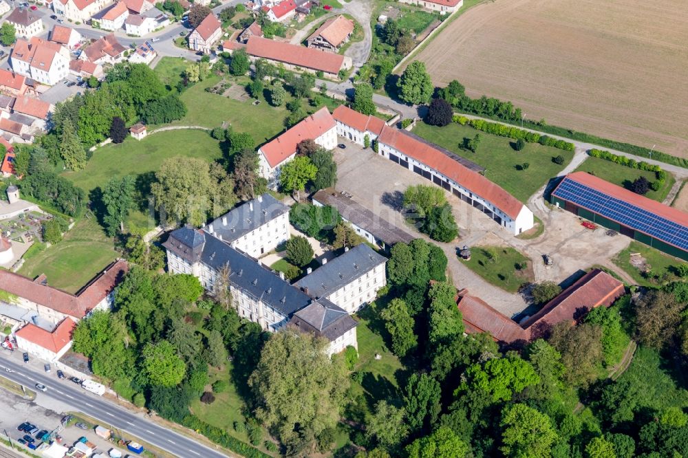 Theres aus der Vogelperspektive: Schloß Ditfurth in Obertheres im Bundesland Bayern, Deutschland