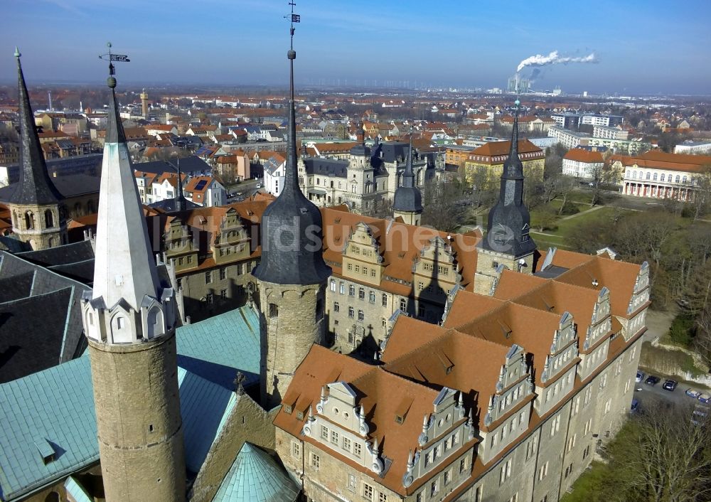 Luftaufnahme Merseburg - Schloß mit dem Dom St. Johannes d. T. und Laurentius , einem Bauwerk der mit Strasse der Romanik in Merseburg im Bundesland Sachsen-Anhalt