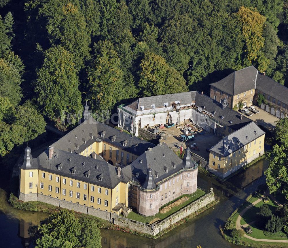 Jüchen aus der Vogelperspektive: Schloss Dyck in Jüchen