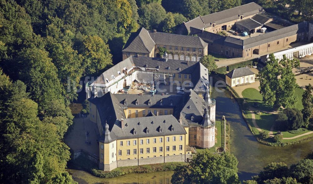 Luftaufnahme Jüchen - Schloss Dyck in Jüchen