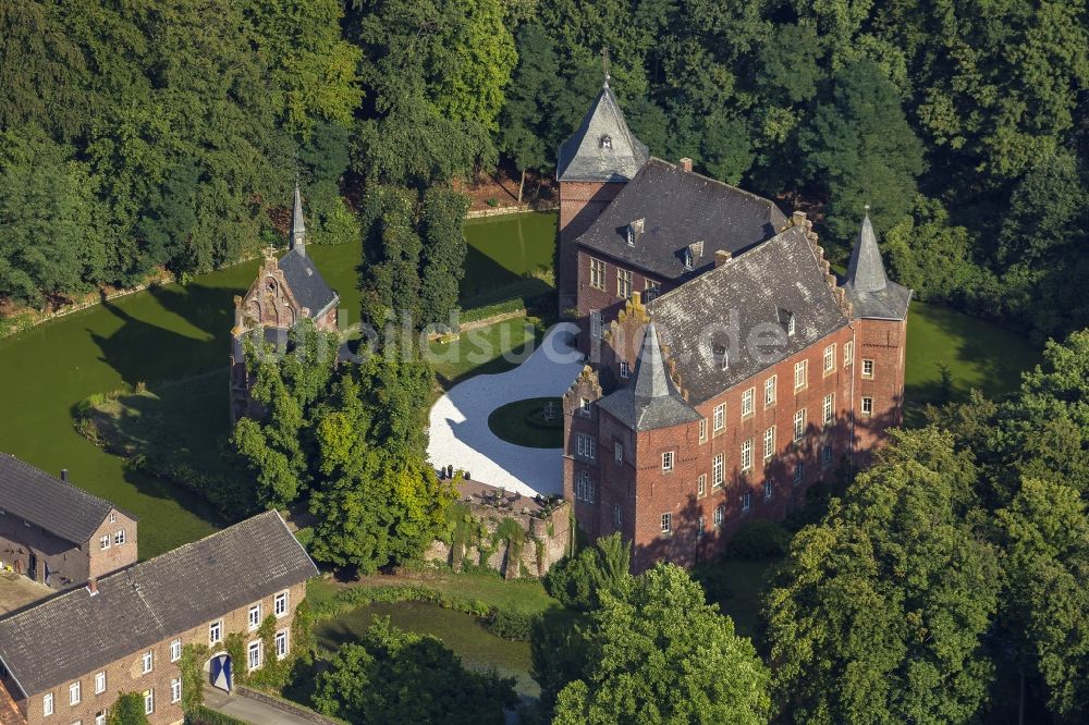 Luftaufnahme Wassenberg - Schloss Elsum in Wassenberg im Bundesland Nordrhein-Westfalen