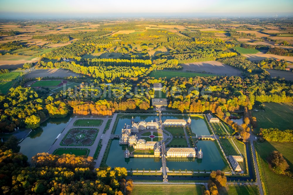 Luftaufnahme Nordkirchen - Schloss der Fachhochschule für Finanzen Nordrhein Westfalen Bibliothek in Nordkirchen im Bundesland Nordrhein-Westfalen, Deutschland