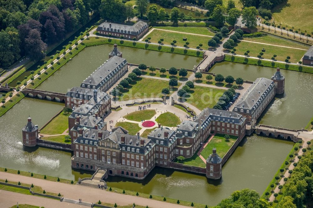 Nordkirchen von oben - Schloss der Fachhochschule für Finanzen Nordrhein Westfalen Bibliothek in Nordkirchen im Bundesland Nordrhein-Westfalen, Deutschland