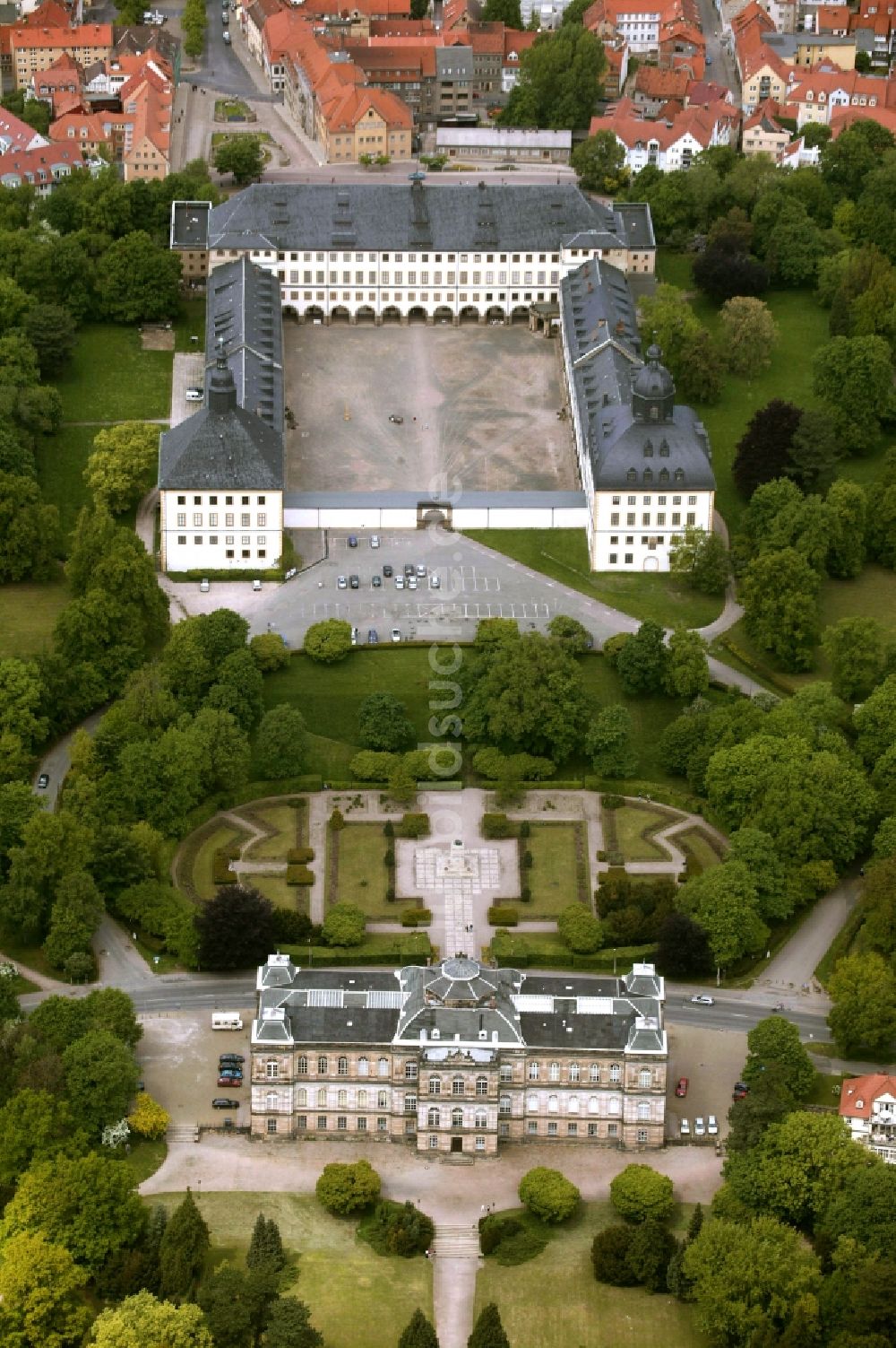 Gotha von oben - Schloss Friedenstein in Gotha im Bundesland Thüringen