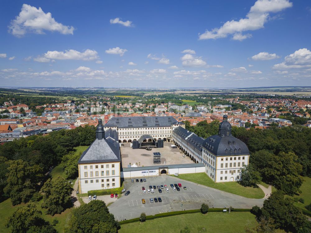 Gotha von oben - Schloss Friedenstein in Gotha im Bundesland Thüringen