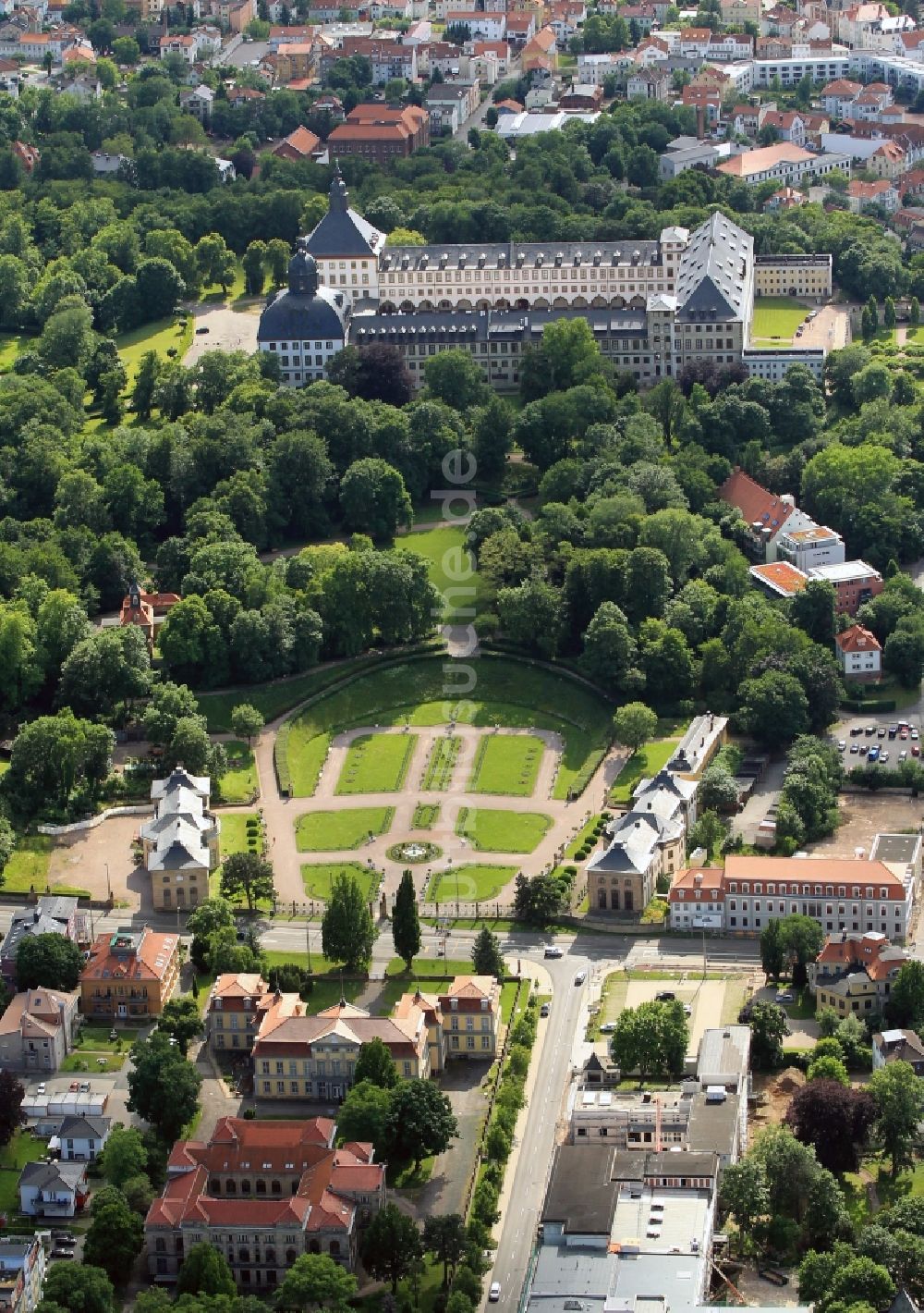 Gotha aus der Vogelperspektive: Schloss Friedenstein mit Orangerie in Gotha im Bundesland Thüringen