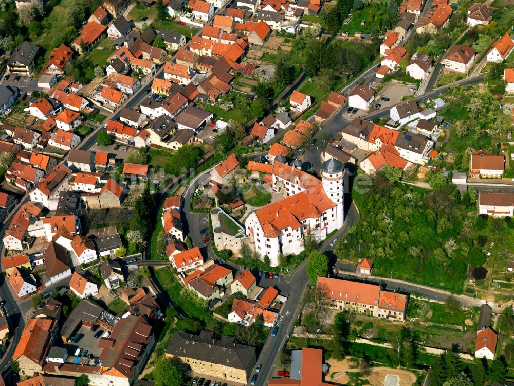 Rimpar von oben - Schloss Grumbach in Rimpar im Bundesland Bayern