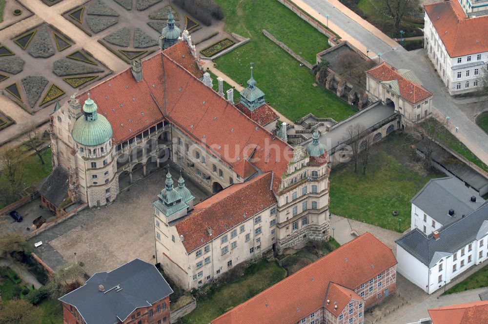 Luftbild Güstrow - Schloss Güstrow, es gilt als eines der bedeutendsten Renaissancebauwerke Norddeutschlands