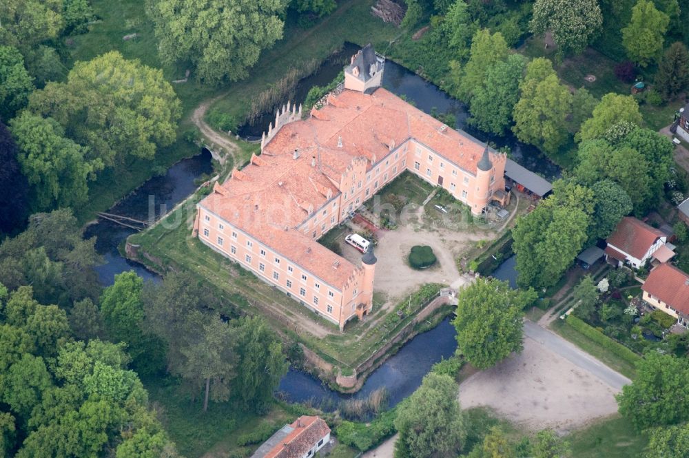 Gusow-Platkow von oben - Schloss Gusow in Gusow-Platkow im Bundesland Brandenburg