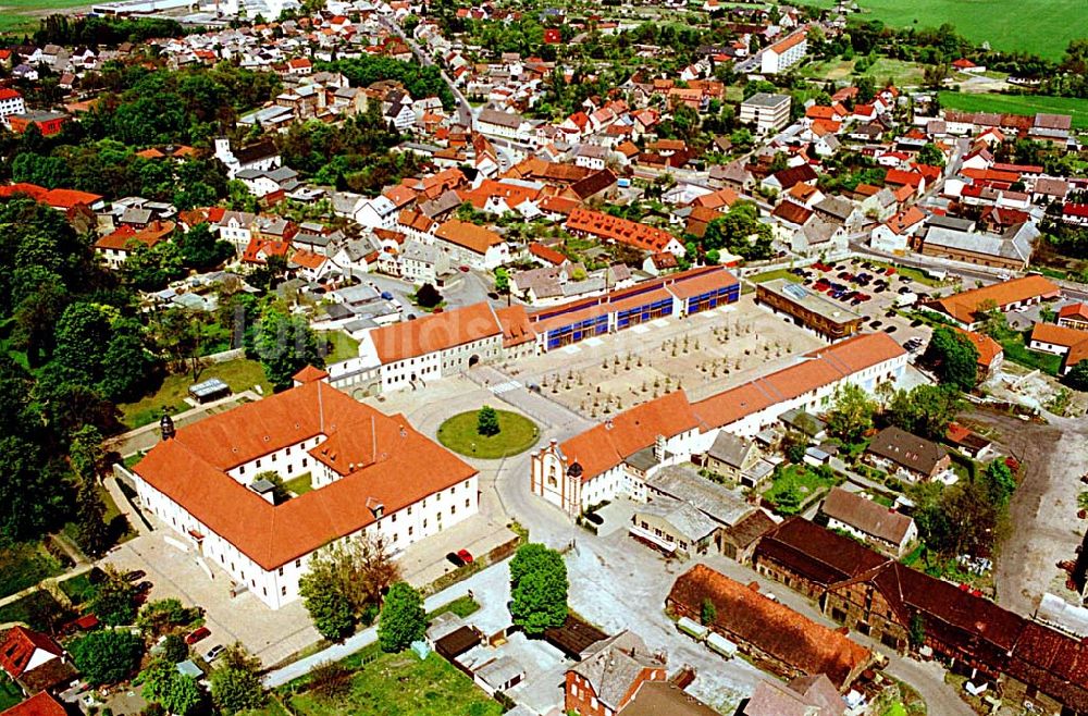 Haldensleben/Sachsen-Anhalt aus der Vogelperspektive: Schloß Haldensleben in Sachsen-Anhalt. Datum: 05.05.03