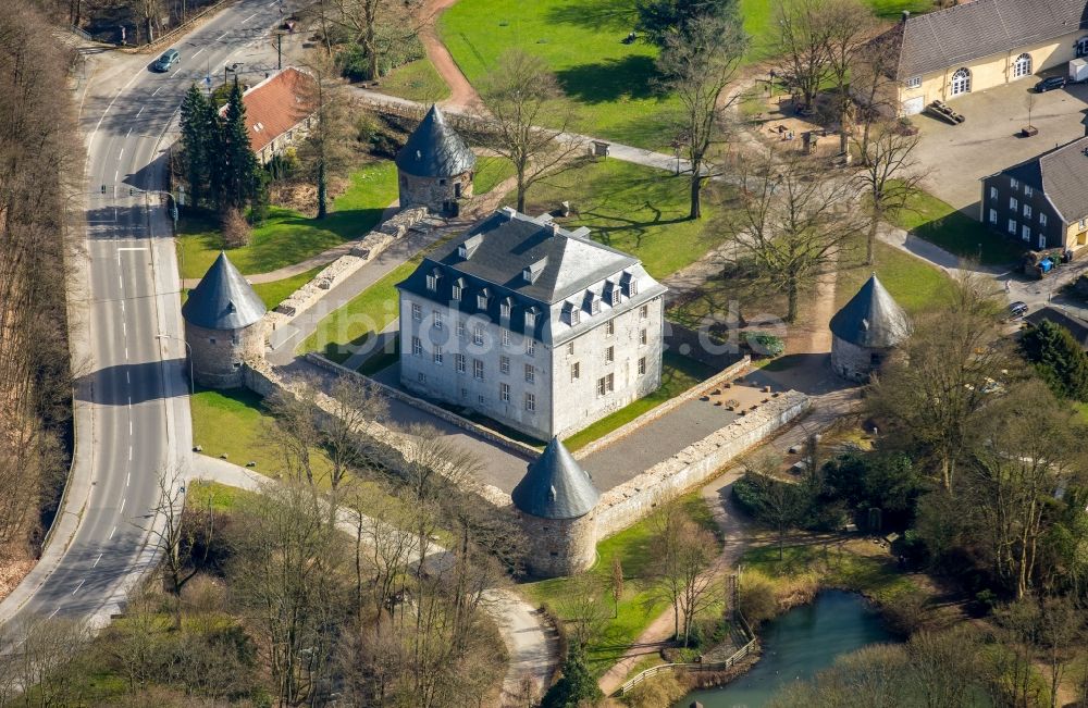 Velbert von oben - Schloss Hardenberg im Ortsteil Neviges in Velbert im Bundesland Nordrhein-Westfalen