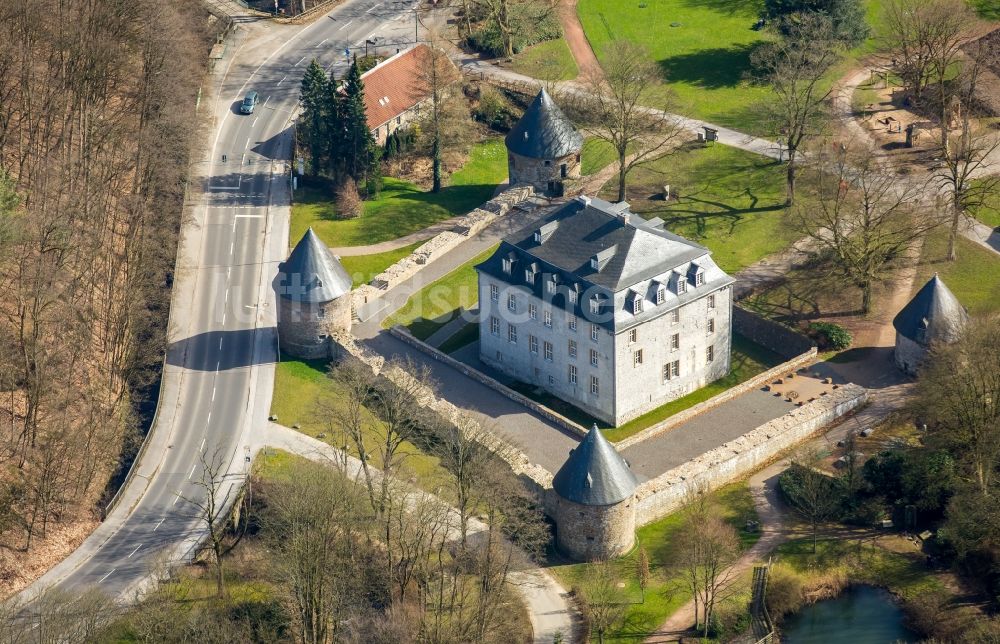 Velbert aus der Vogelperspektive: Schloss Hardenberg im Ortsteil Neviges in Velbert im Bundesland Nordrhein-Westfalen