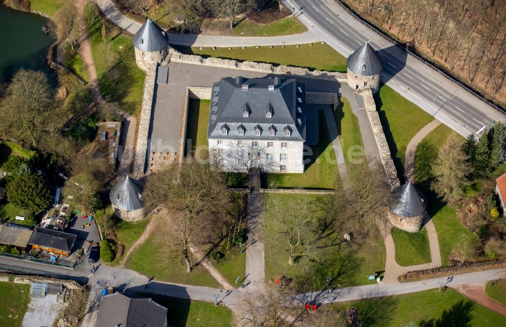 Velbert aus der Vogelperspektive: Schloss Hardenberg im Ortsteil Neviges in Velbert im Bundesland Nordrhein-Westfalen