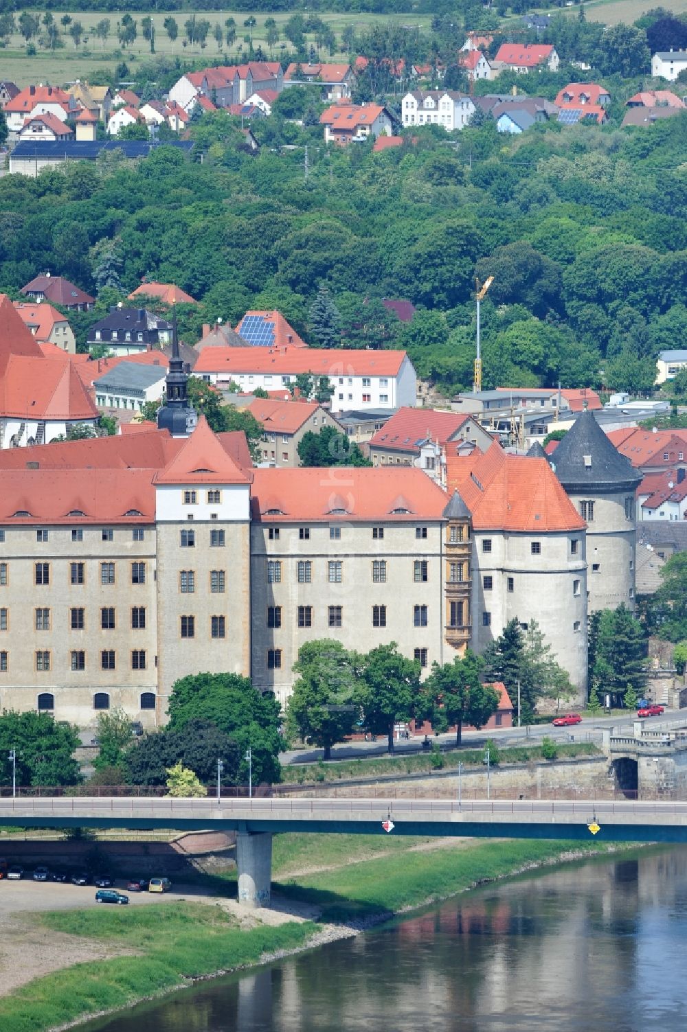 Luftaufnahme Torgau - Schloss Hartenfels in Torgau an der Elbe