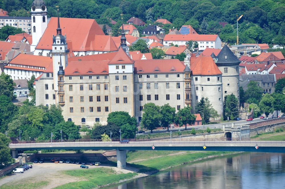 Luftaufnahme Torgau - Schloss Hartenfels in Torgau an der Elbe