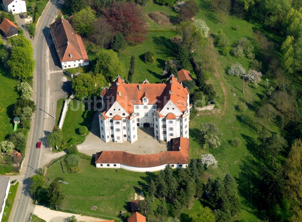 Luftbild Rettenbach - Schloss Harthausen in der Gemeinde Rettenbach im Landkreis Günzburg im Bundesland Bayern