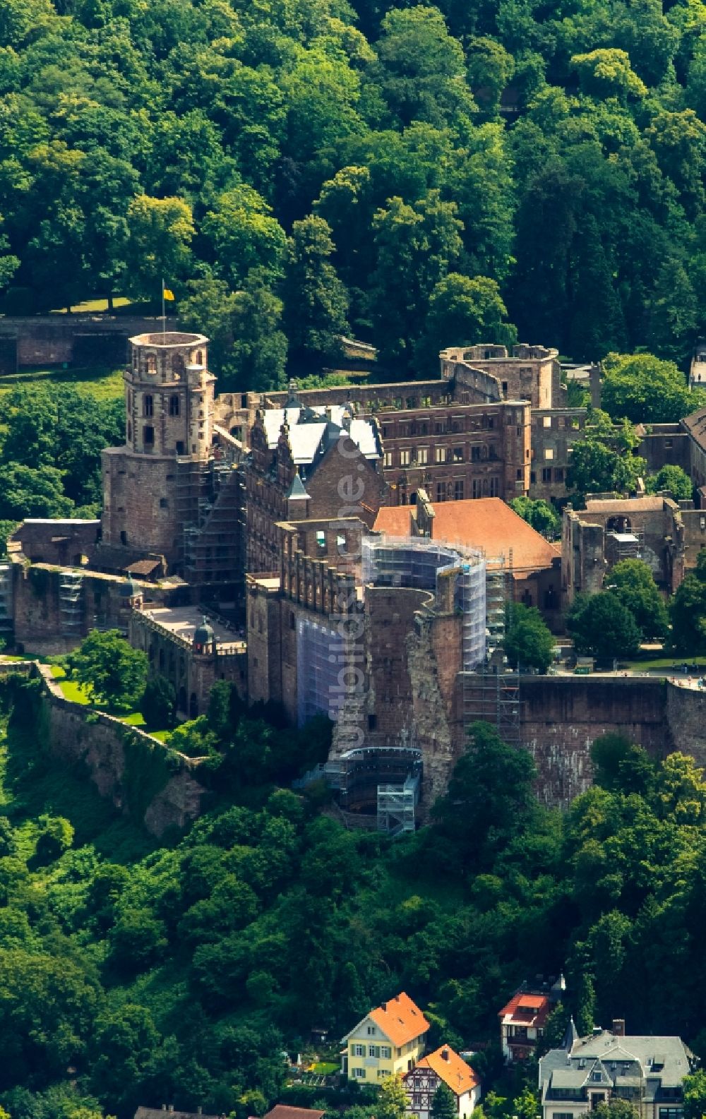 Heidelberg von oben - Schloss Heidelberg in Heidelberg im Bundesland Baden-Württemberg