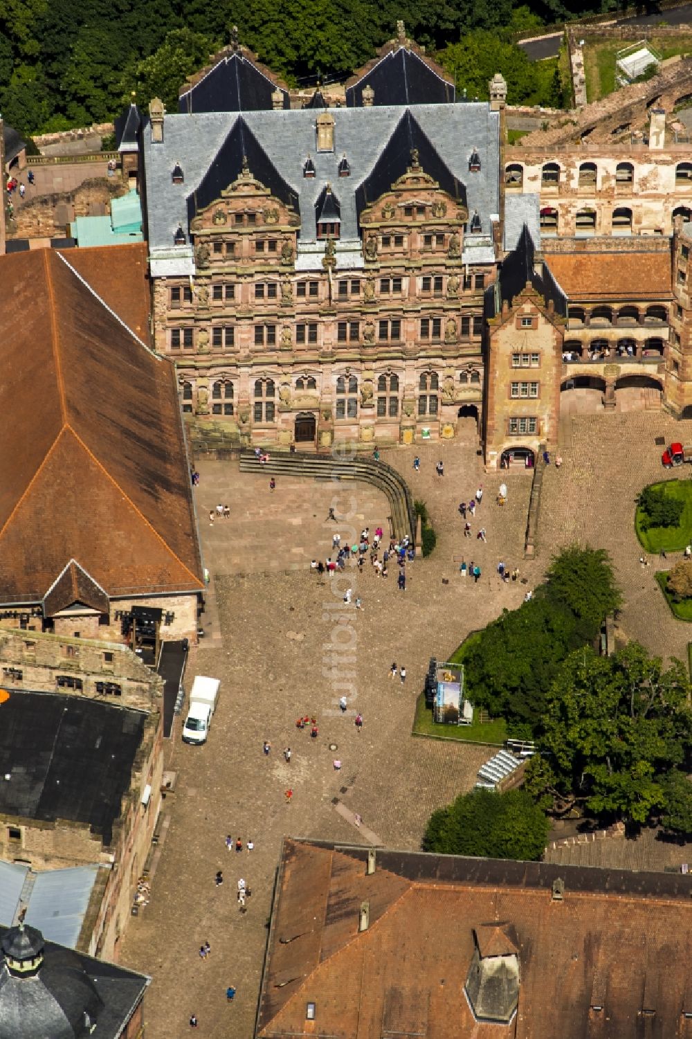 Heidelberg aus der Vogelperspektive: Schloss Heidelberg in Heidelberg im Bundesland Baden-Württemberg