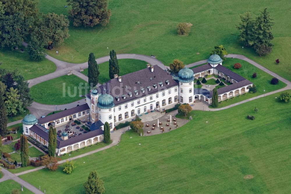 Bernried am Starnberger See von oben - Schloss Höhenried bei Bernried am Starnberger See im Bundesland Bayern