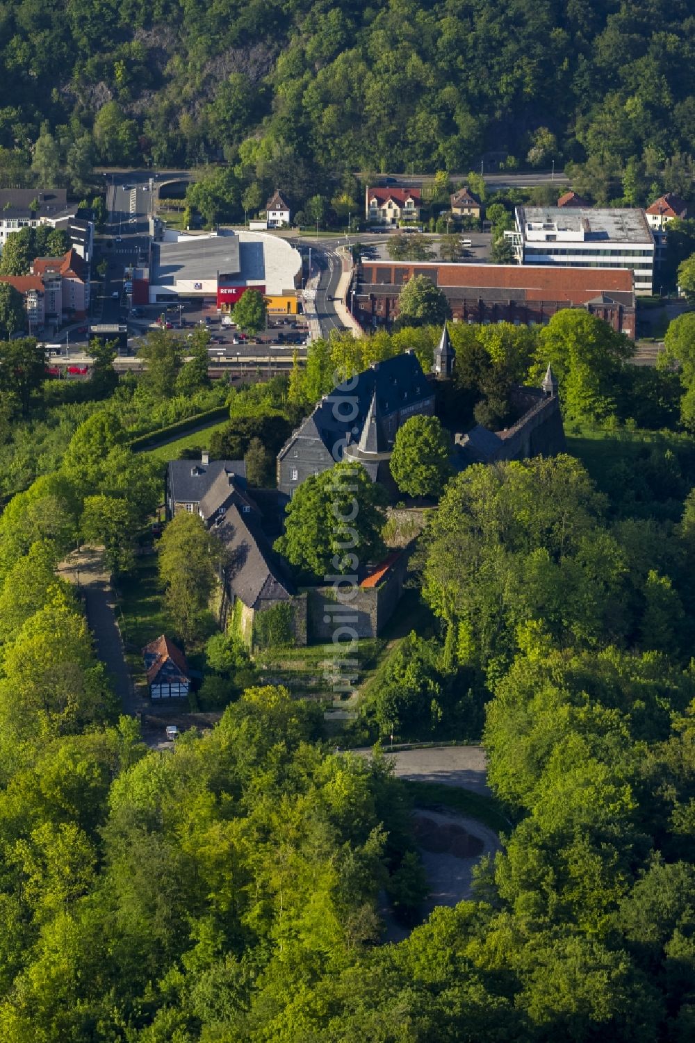 Hagen aus der Vogelperspektive: Schloss Hohenlimburg in Hagen im Bundesland Nordrhein-Westfalen