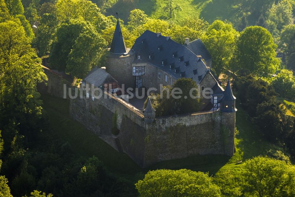 Hagen aus der Vogelperspektive: Schloss Hohenlimburg in Hagen im Bundesland Nordrhein-Westfalen