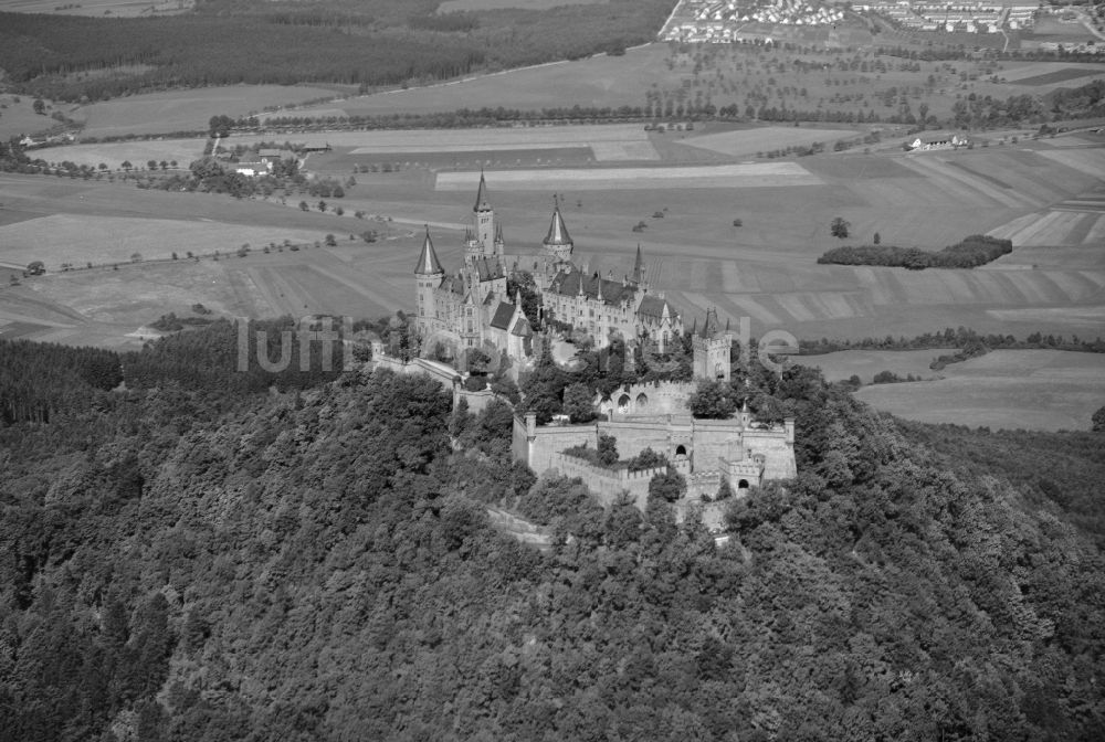 Luftaufnahme Bisingen - Schloss Hohenzollern in Bisingen im Bundesland Baden-Württemberg, Deutschland