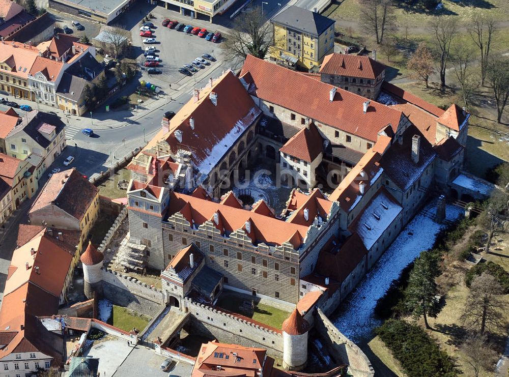 Horsovsky Tyn / Bischofteinitz aus der Vogelperspektive: Schloss Horsovsky Tyn / Bischofteinitz