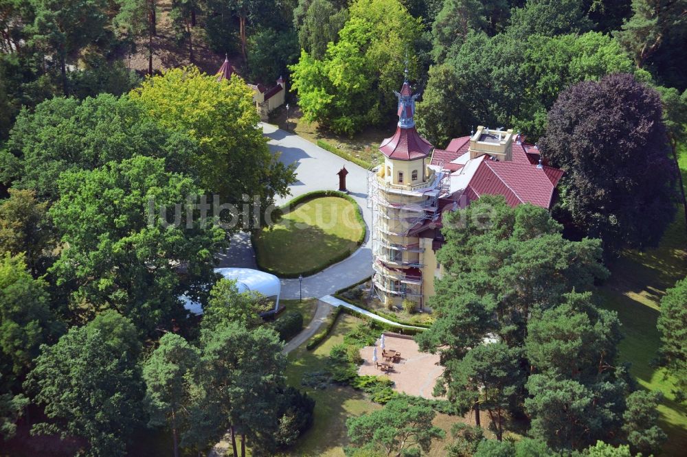 Luftaufnahme Storkow - Schloss Hubertushöhe in Storkow im Bundesland Brandenburg