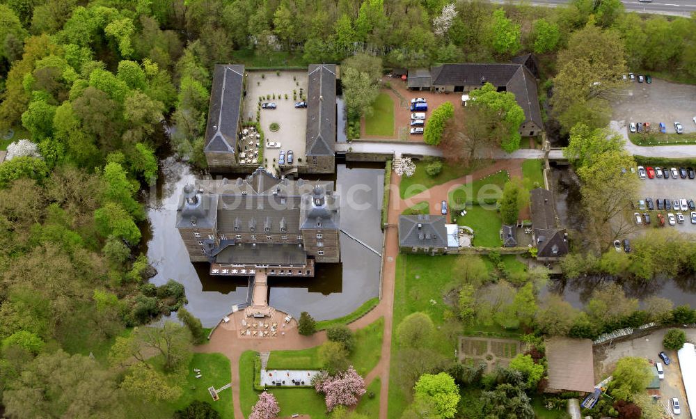 Luftbild Kettwig / Essen - Schloss Hugenpoet ( Hugenpoot ) im Essener Stadtteil Kettwig