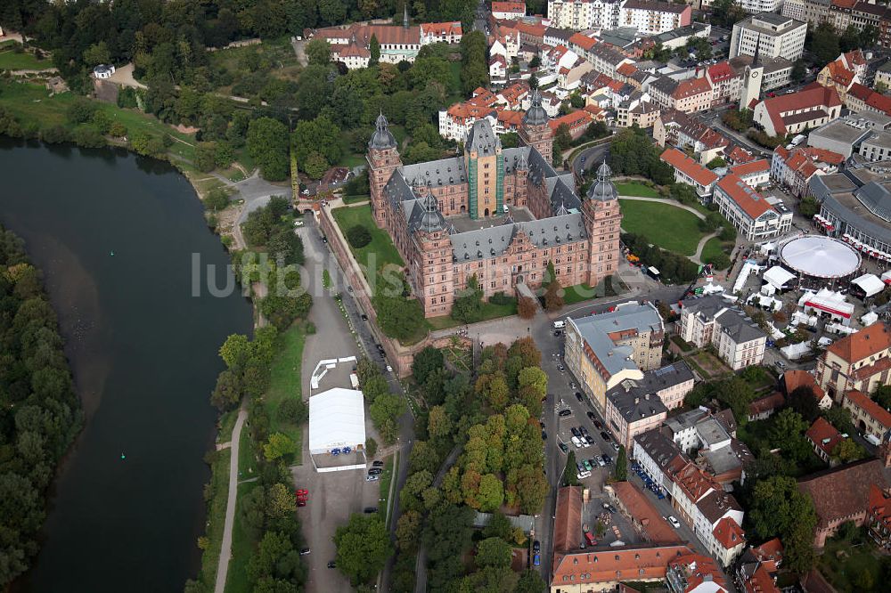 Aschaffenburg von oben - Schloss Johannisburg in Aschaffenburg