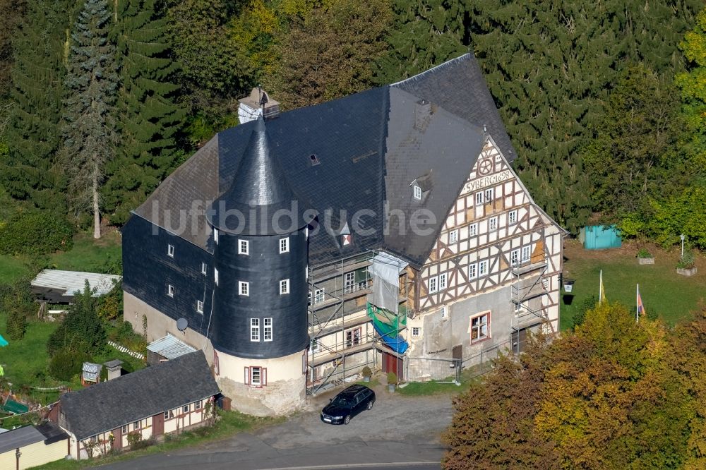 Kreuztal von oben - Schloss Junkernhees in Kreuztal im Bundesland Nordrhein-Westfalen