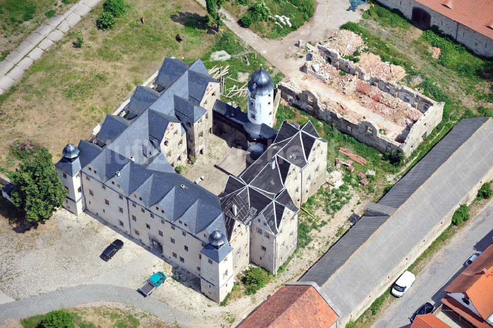 Kannawurf aus der Vogelperspektive: Schloss Kannawurf - Künstlerhaus Thüringen