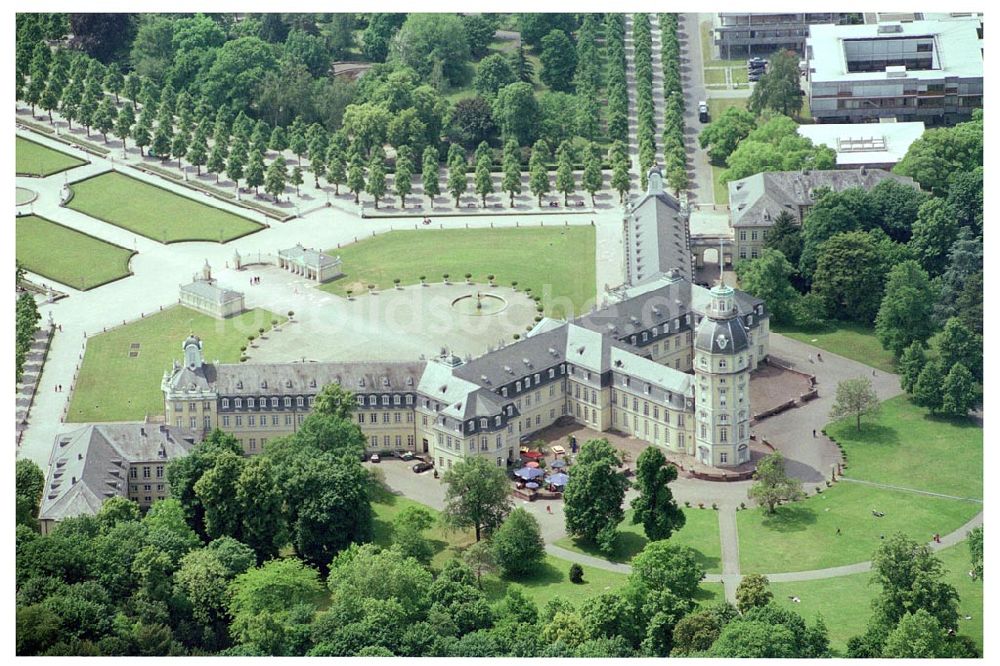 Karlsruhe aus der Vogelperspektive: Schloß Karlsruhe