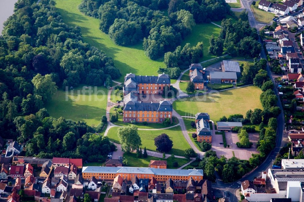 Kleinheubach von oben - Schloss Kleinheubach am Main in Kleinheubach im Bundesland Bayern