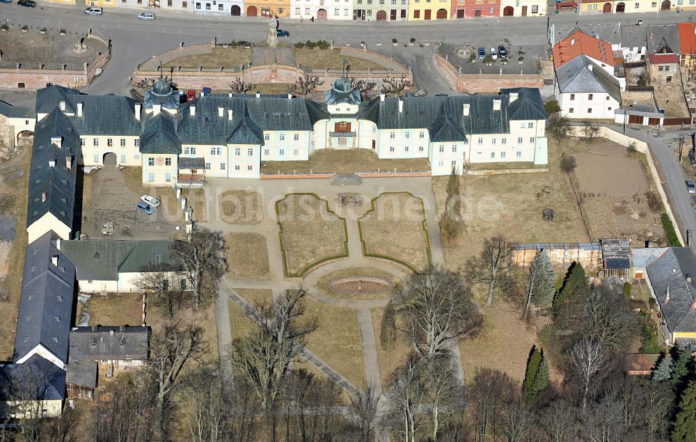 Manetin von oben - Schloss Manetin in Tschechien