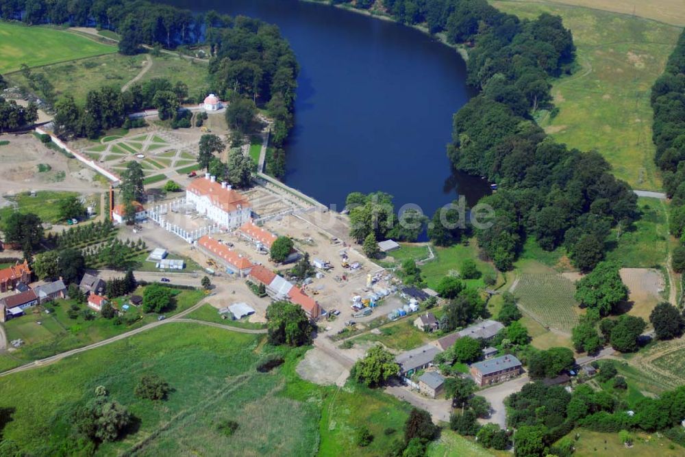 Meseberg von oben - Schloß Meseberg - das neue Gästehaus der Bundesregierung