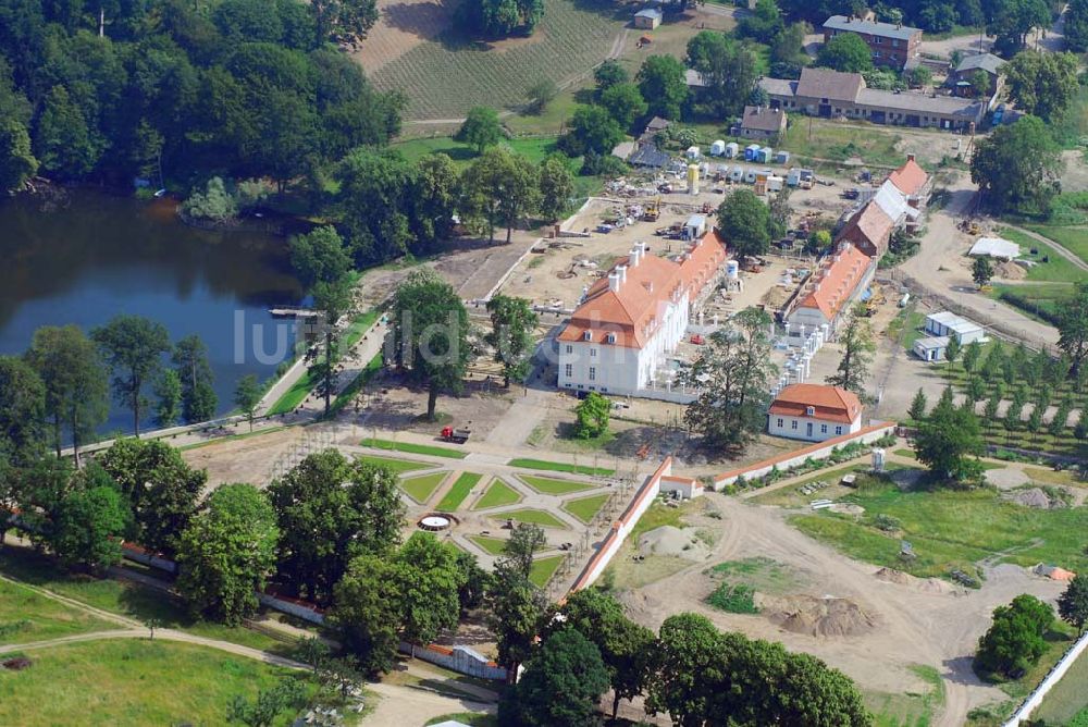 Luftaufnahme Meseberg - Schloß Meseberg - das neue Gästehaus der Bundesregierung