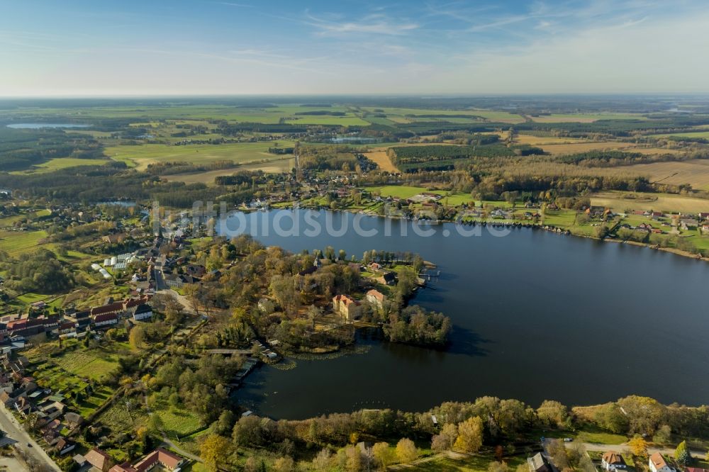 Luftbild Mirow - Schloss Mirow mit Johanniterkirche auf der Schlossinsel Mirow im Bundesland Mecklenburg-Vorpommern