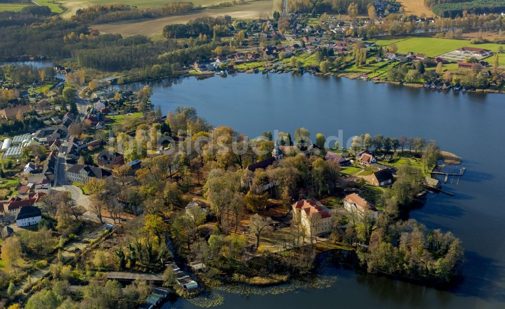 Luftaufnahme Mirow - Schloss Mirow mit Johanniterkirche auf der Schlossinsel Mirow im Bundesland Mecklenburg-Vorpommern