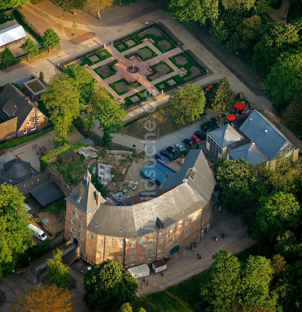 Luftbild Moers - Schloss Moers in Nordrhein-Westfalen