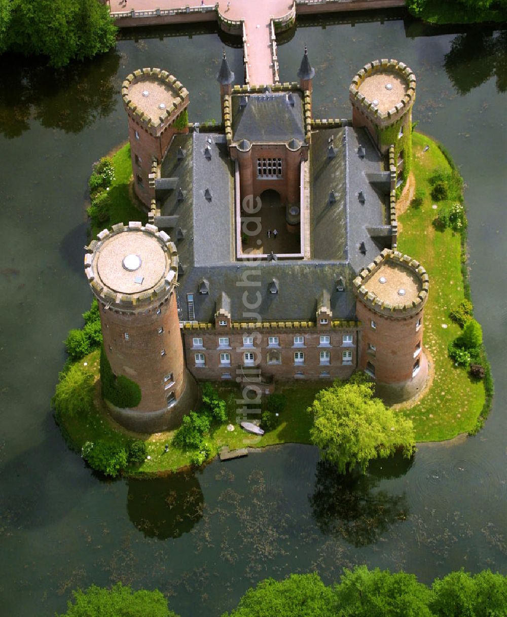 Kleve von oben - Schloss Moyland