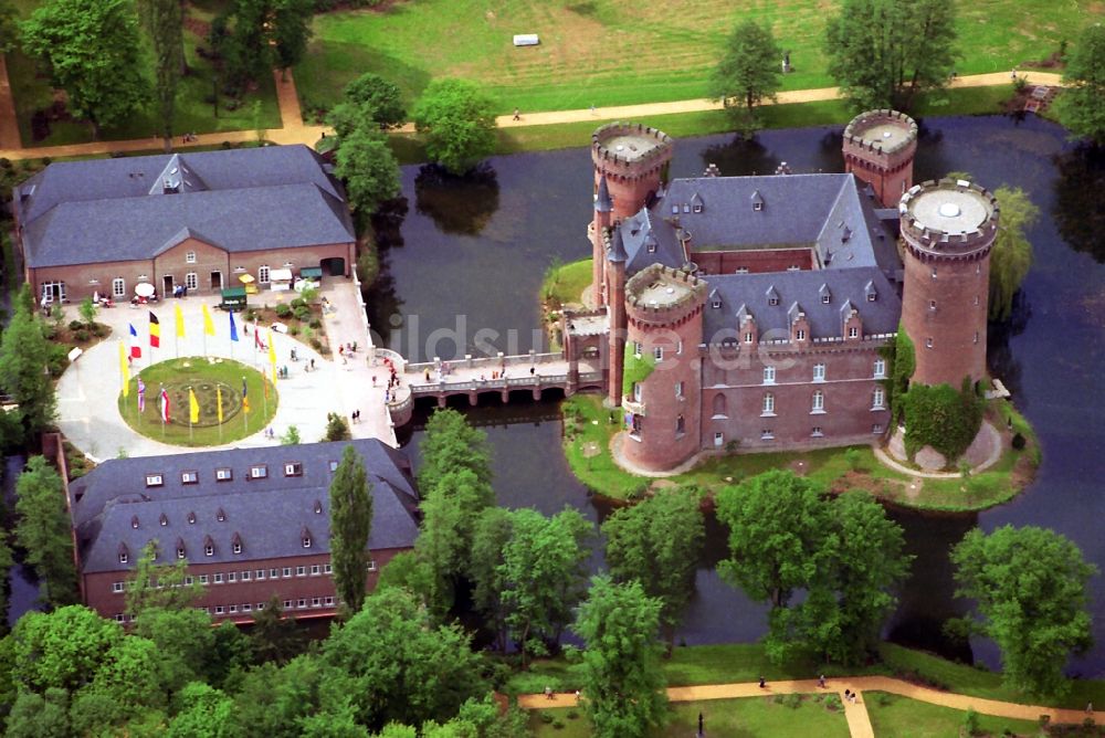 Luftbild Bedburg-Hau - Schloss Moyland in Bedburg-Hau im Bundesland Nordrhein-Westfalen