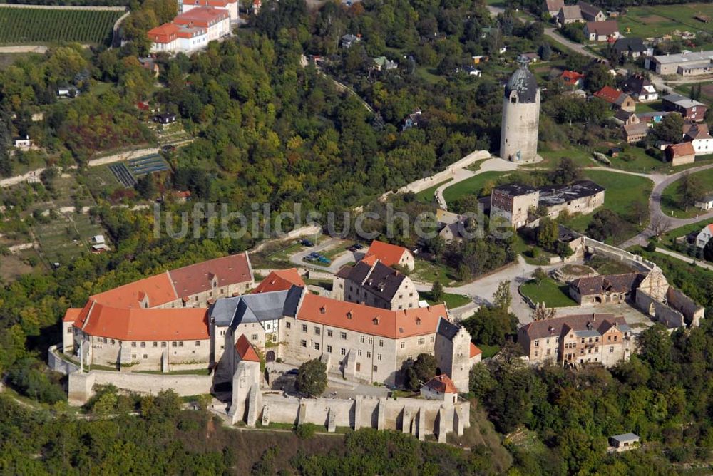 Luftaufnahme Freyburg/Unstrut - Schloss Neuenburg und der Bergfried Dicker Wilhelm