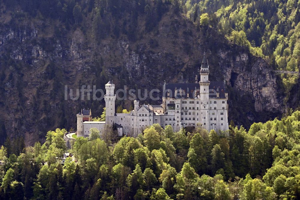 Schwangau von oben - Schloss Neuschwanstein in Schwangau im Bundesland Bayern