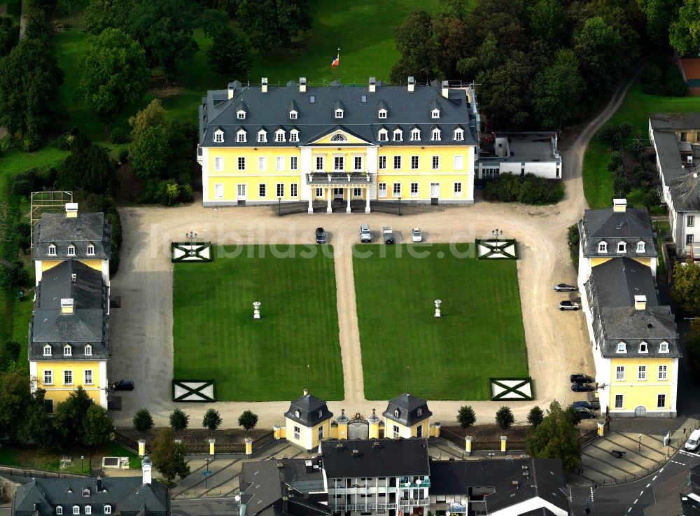 Luftaufnahme Neuwied - Schloss Neuwied in der Altstadt von Neuwied im Bundesland Rheinland-Pfalz